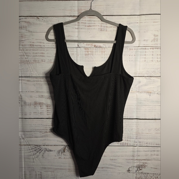 Cupshe Black Bodysuit Womans Size XL - Picture 2 of 5